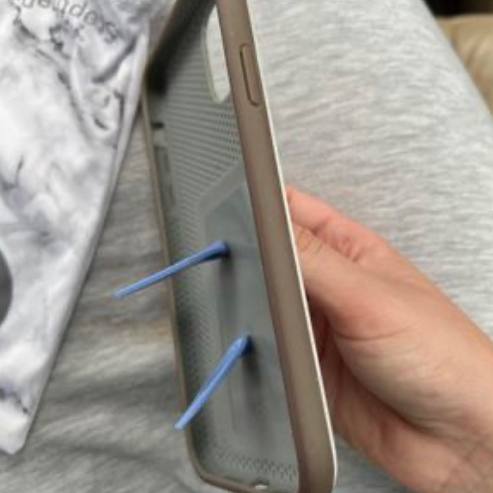 Marble Loopy case for iPhone 11 ( LEFTY )